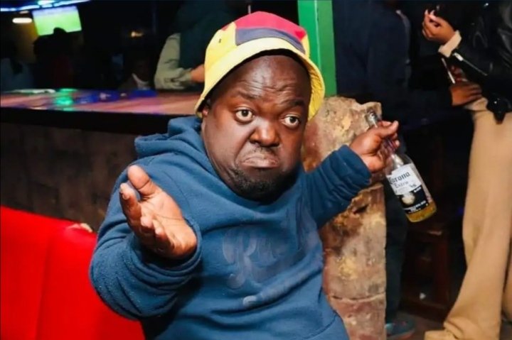 Pro2Call_'s tweet image. Saleng... Obvious