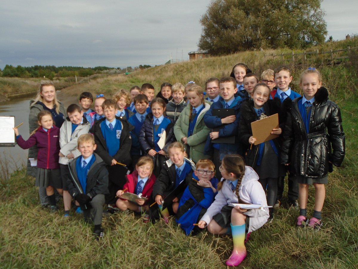 stmonicasbootle's tweet photo. Year 4 enjoyed finishing off our topic on 'Rivers' with a visit to the River Alt in Hightown. We were able to put our learning to good use and identify the different parts of the river together. #RiverAlt #fieldwork https://t.co/6hvgOp0g6k