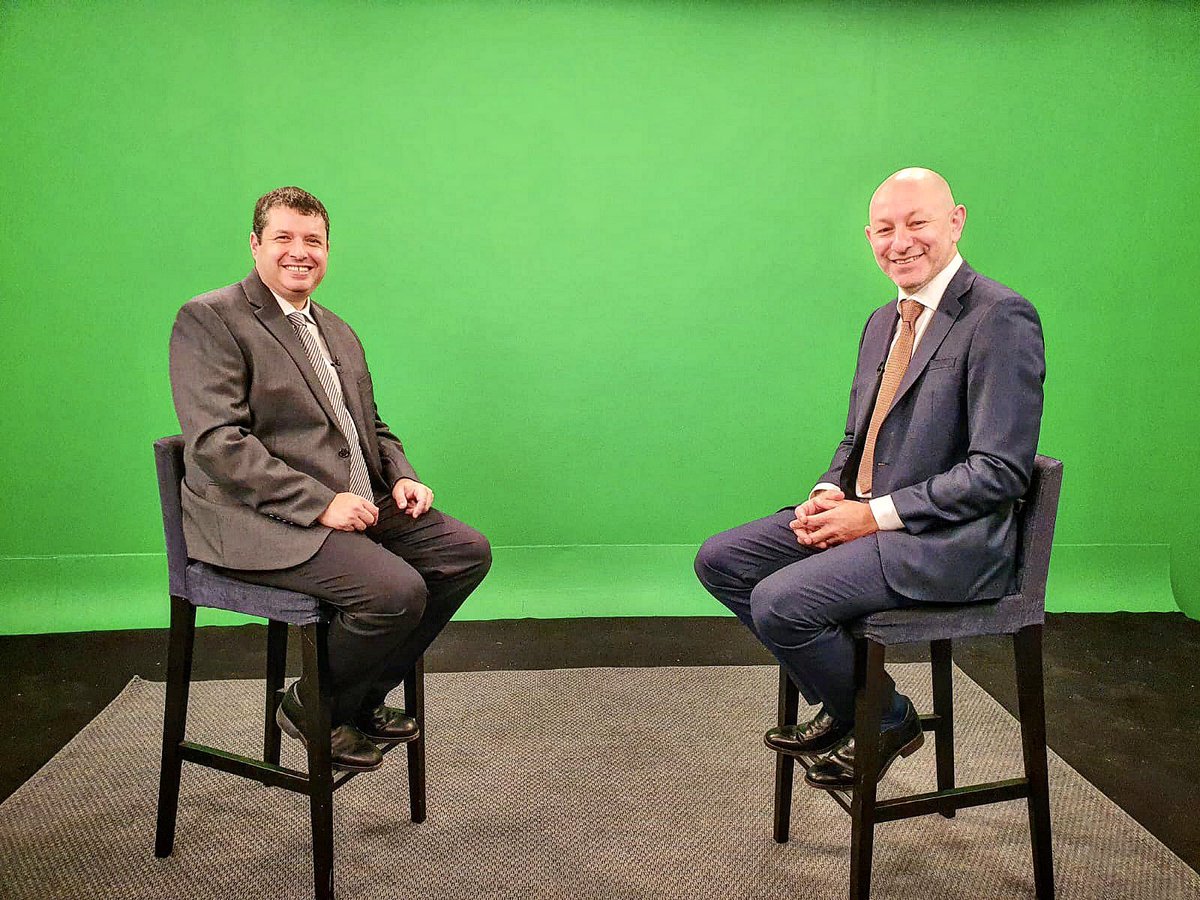 Lights, camera, action 🎬

Always great to chat with my friend @ReinsteinJosh of @IsraelAllies. Today’s topic was rise of global #antisemitism. You can watch our interview, coming out soon on @IsraelNowNews, and yes … the backdrop is going to be amazing!