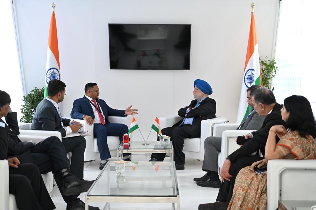Engaging with the world @ADIPECOfficial . Hon. Min @HardeepSPuri @PetroleumMin met HE Vickram Bharrat, Min for Natural Resources @mfaguyana . Explored areas of cooperation in the energy sector.
