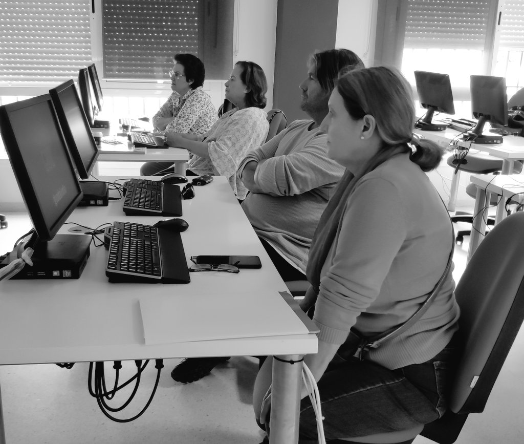 No estamos de puente, estamos contando historias que también dan mucho miedo #sextorsion #Phishing #suplantaciondeidentidad #peligrosdeinternet #ciberseguridadAnd con <a href="/AytoBormujos/">Ayto. de Bormujos</a> <a href="/cyra68/">Cyra de la Cruz</a> <a href="/fegarc/">Fernando G.Cumbreras</a> @VuelaGuadalinfo #CyberSecMonth