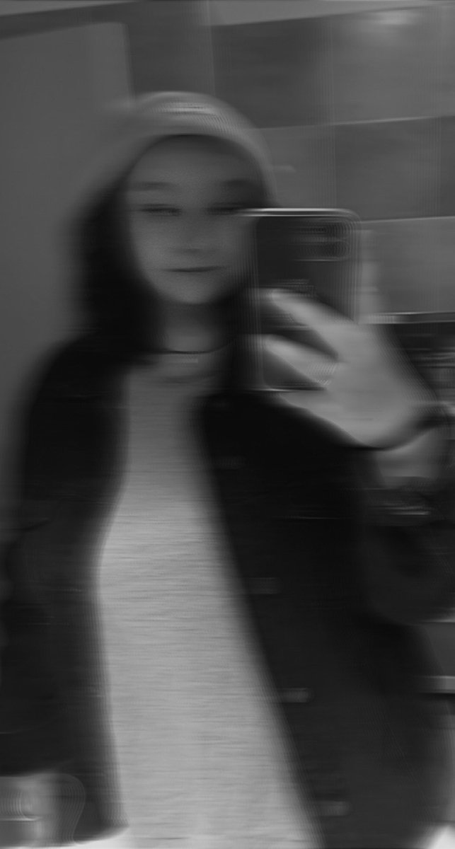 Megane Tllt tweet media
