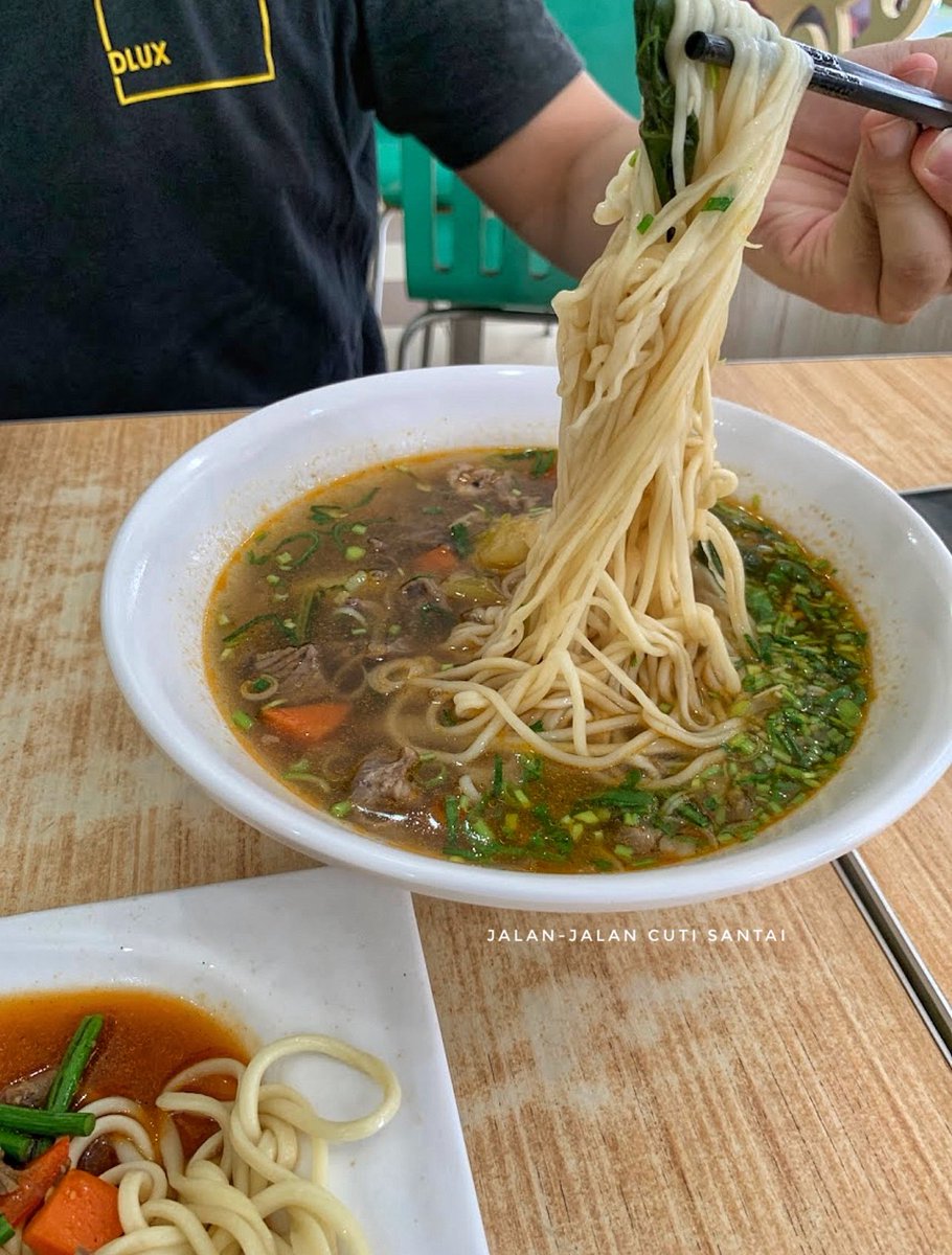 JalanCutiSantai's tweet photo. Tempat makan Mee Tarik Halal dekat KL

Ini lah dia Port Halal Kung fu ramen di KL yang ramai orang tak tahu dan wajib korang try!

Kungfu Ramen
Lokasi 📍: 12, Jalan Bandar 2, Taman Melawati, 53100 Kuala Lumpur https://t.co/9ihhyZKth2