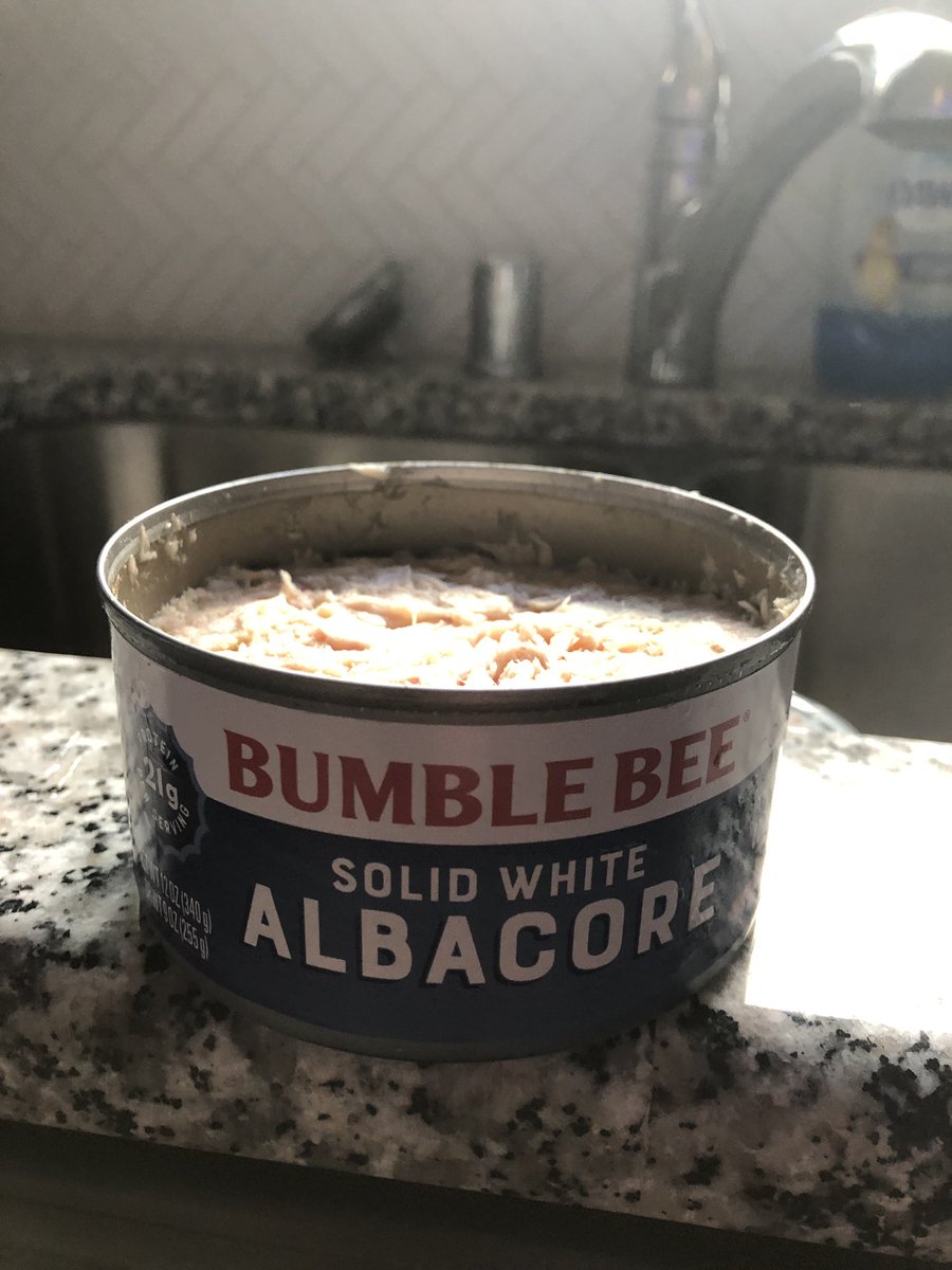 Eyes4everblue's tweet photo. So I am never ever buying #bumblebeetuna supposedly it’s solid albacore tuna…. Bullshit it’s nothing but mush. I bought another brand #opennature solid albacore tuna and holy hell what a difference…never again bumblebee you freaking suck https://t.co/kKhMpCm055