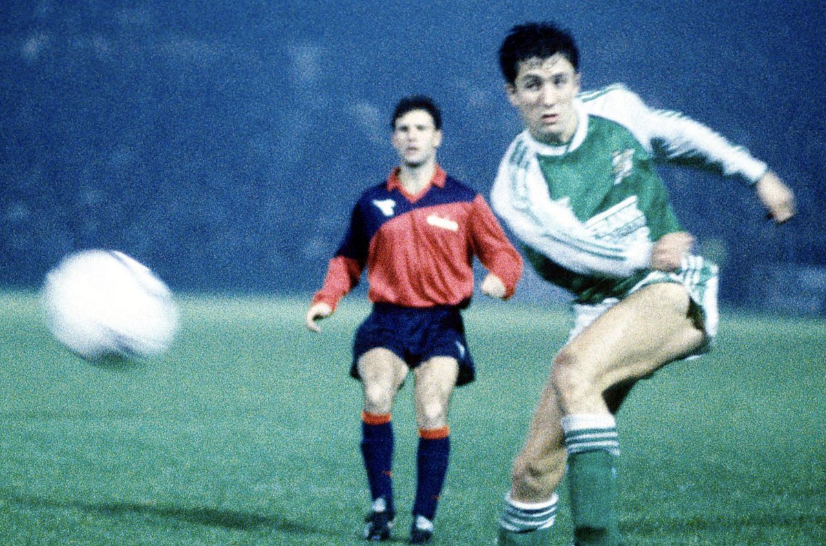 HibsOnThisDay's tweet photo. 🧵Today in 1989: 2,000 Hibs fans were in Belgium for the second leg of a UEFA Cup second-round match against RFC Liège at the Stade Vélodrome de Rocourt. Jean-François De Sart's 40yd goal in extra time was enough to send the Belgians through after two goalless 90 minutes. https://t.co/u3gmir1ivE