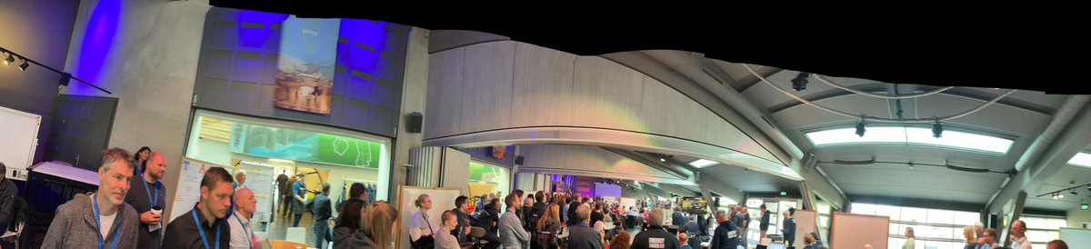 MarcoSteek's tweet photo. Hackaton om energiesysteem van Nederland te hacken van start! @hackathonenergy @FortVoordorp bv #delta21 als dagelijkse grootschalige energiebuffer voor stroom van zee en de extra ruimte voor voor opwek, dat niet in de RESsen past! Of @2tokens_org om het systeem slim te maken! https://t.co/k3VZ6nV6oD