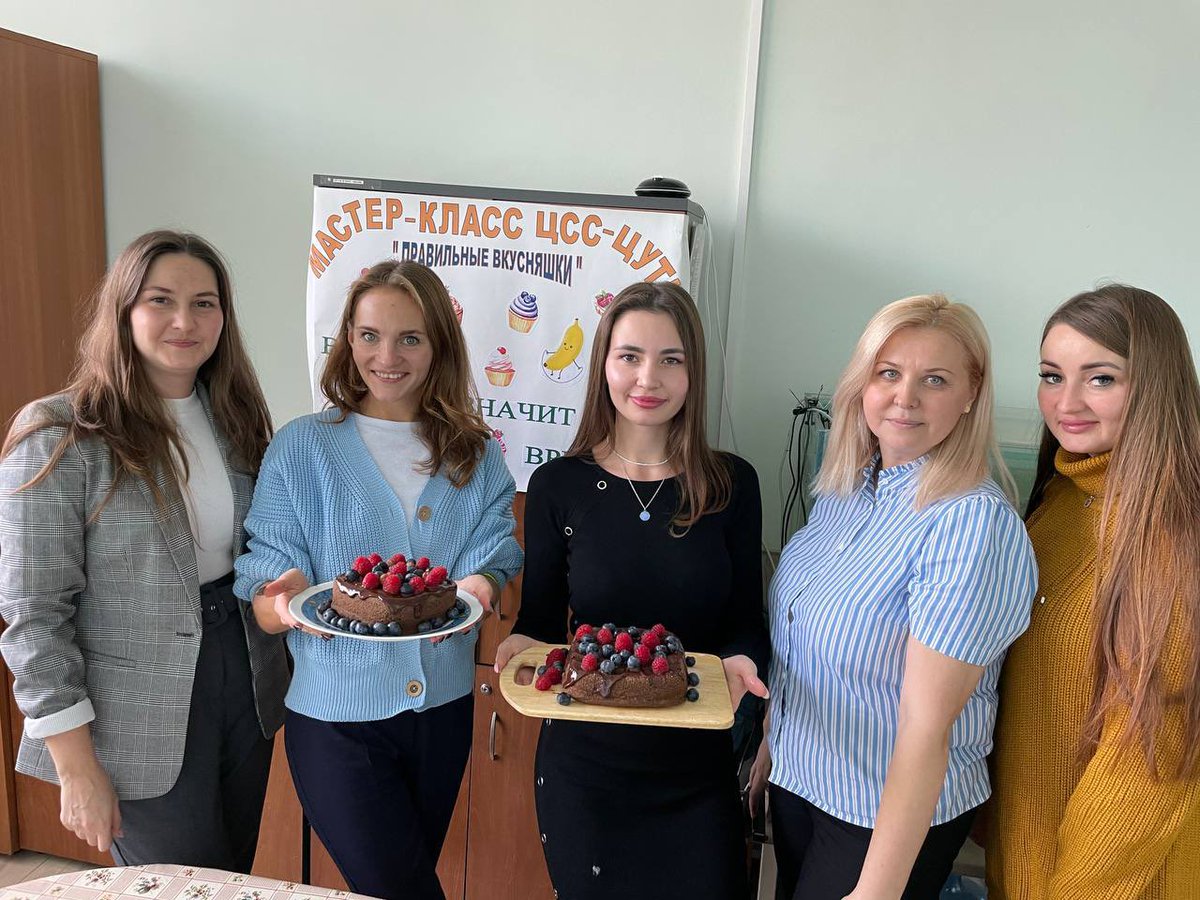 Waffentrakhen's tweet photo. На какую только хуйню не пойдешь ради общего дела, даже пп брауни испечешь https://t.co/CTP8OMIGhm