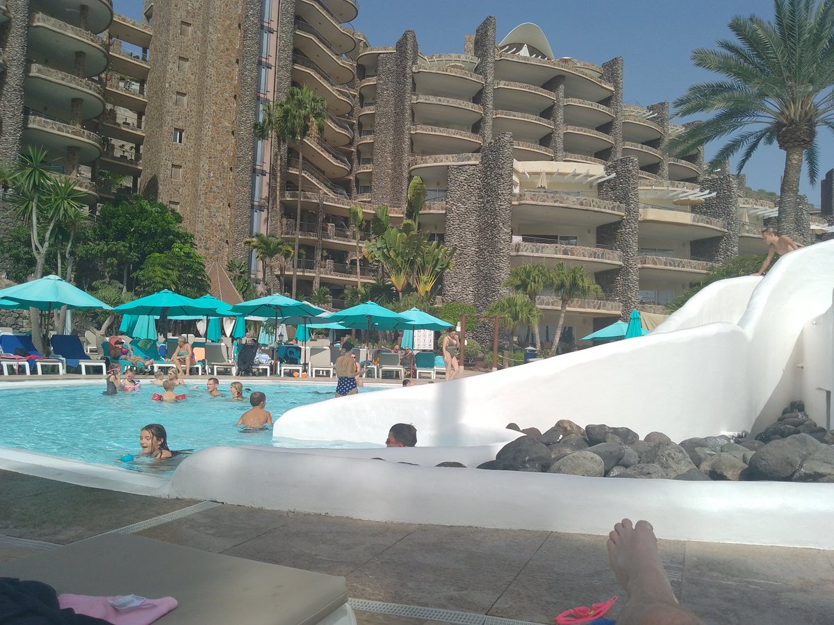 Mondays are better in Gran Canaria <a href="/AnfiGroup/">Anfi</a> <a href="/PuertoRicoGC/">Puerto Rico Gran Canaria ☀️🌴</a>