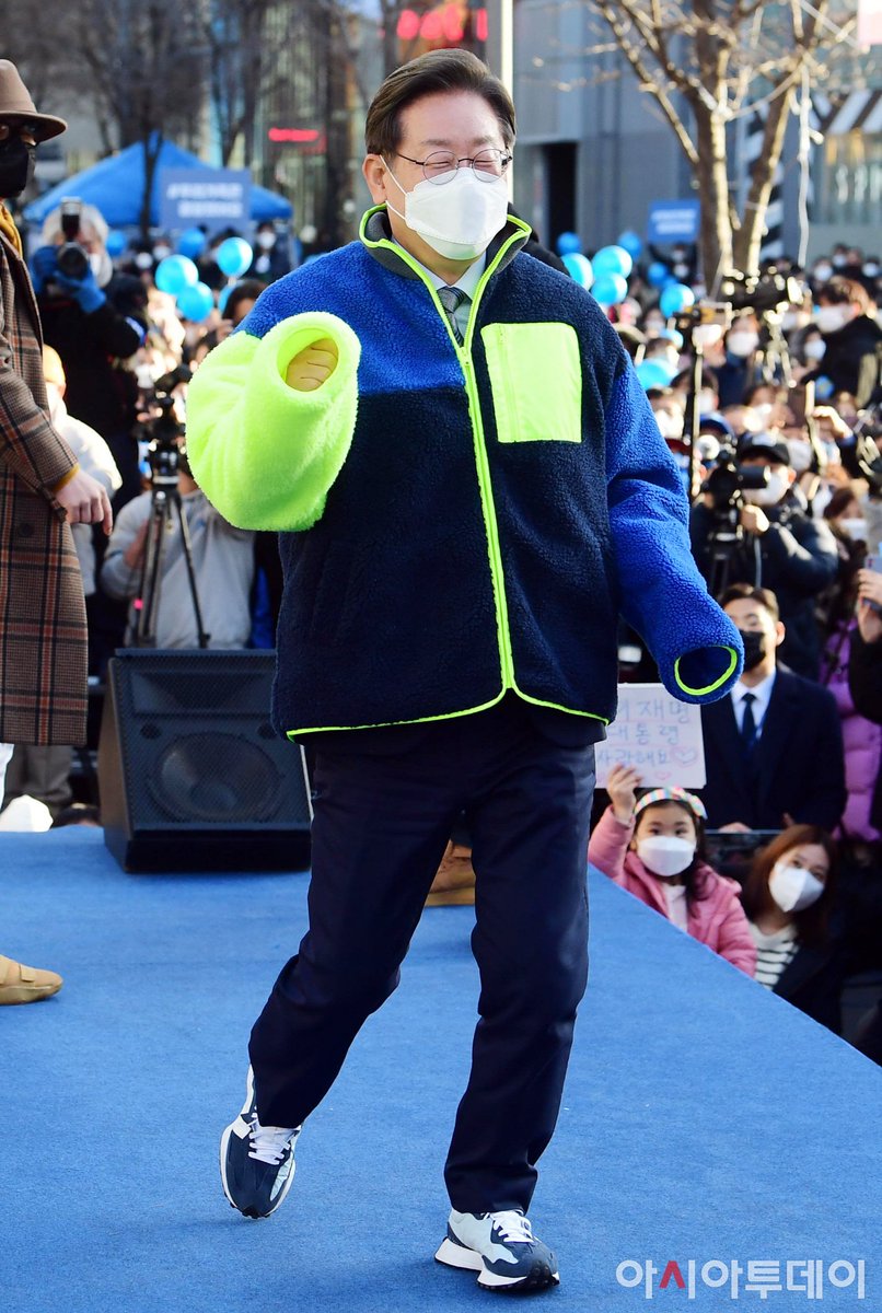 이재명 웃는거 보고싶다