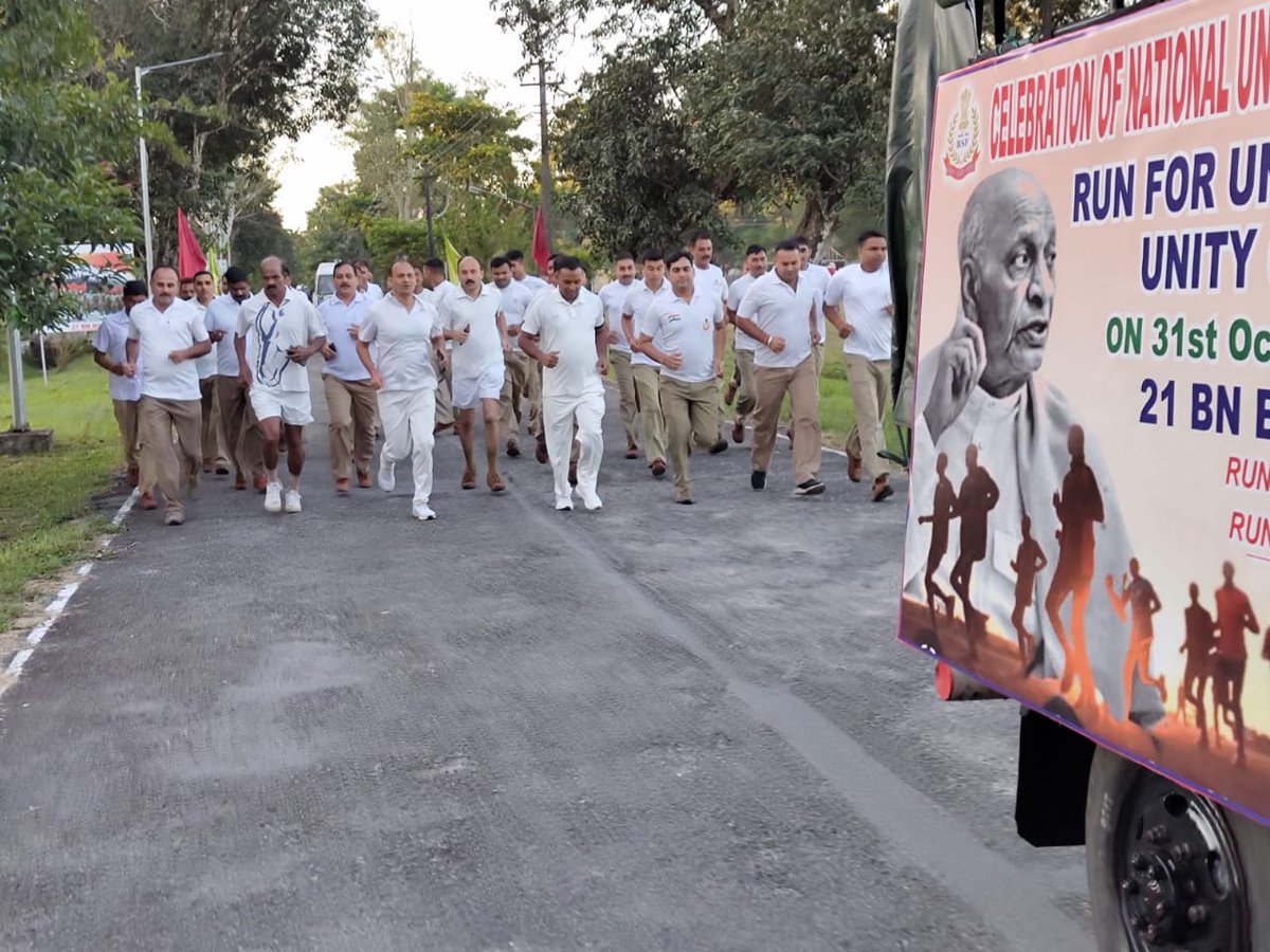 BSFNBFTR's tweet image. 31st Oct&apos;22
Glimpses of #NationalUnityDay2022 organized by 21 Bn BSF at Baikunthpur.
#FirstLineofDefence
#FitIndiaFreedomRun