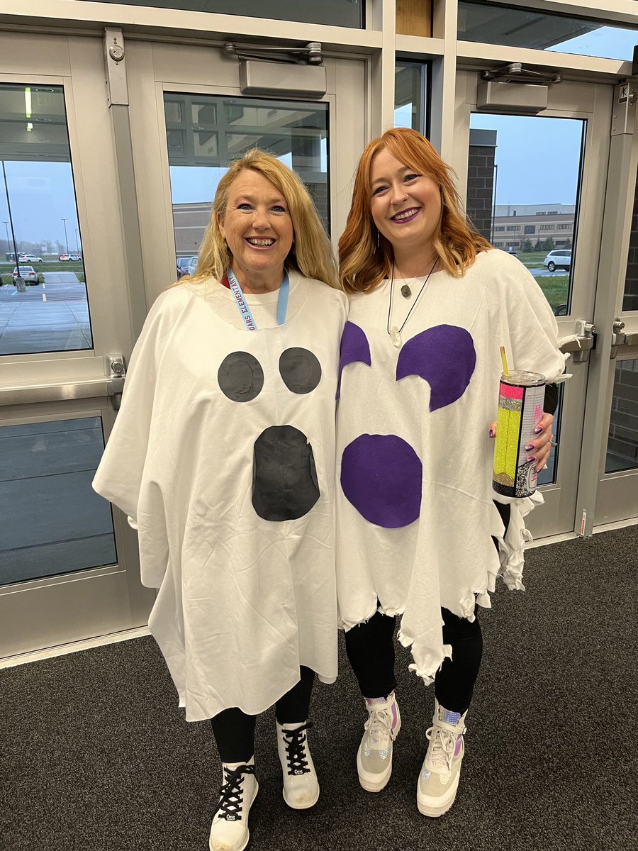 MsVCohs_RC's tweet photo. Mrs. Mutuwa and I are friendly ghosts today. Happy Halloween! 🎃 🧡 #MyRedCedars https://t.co/HjHdKXxocr