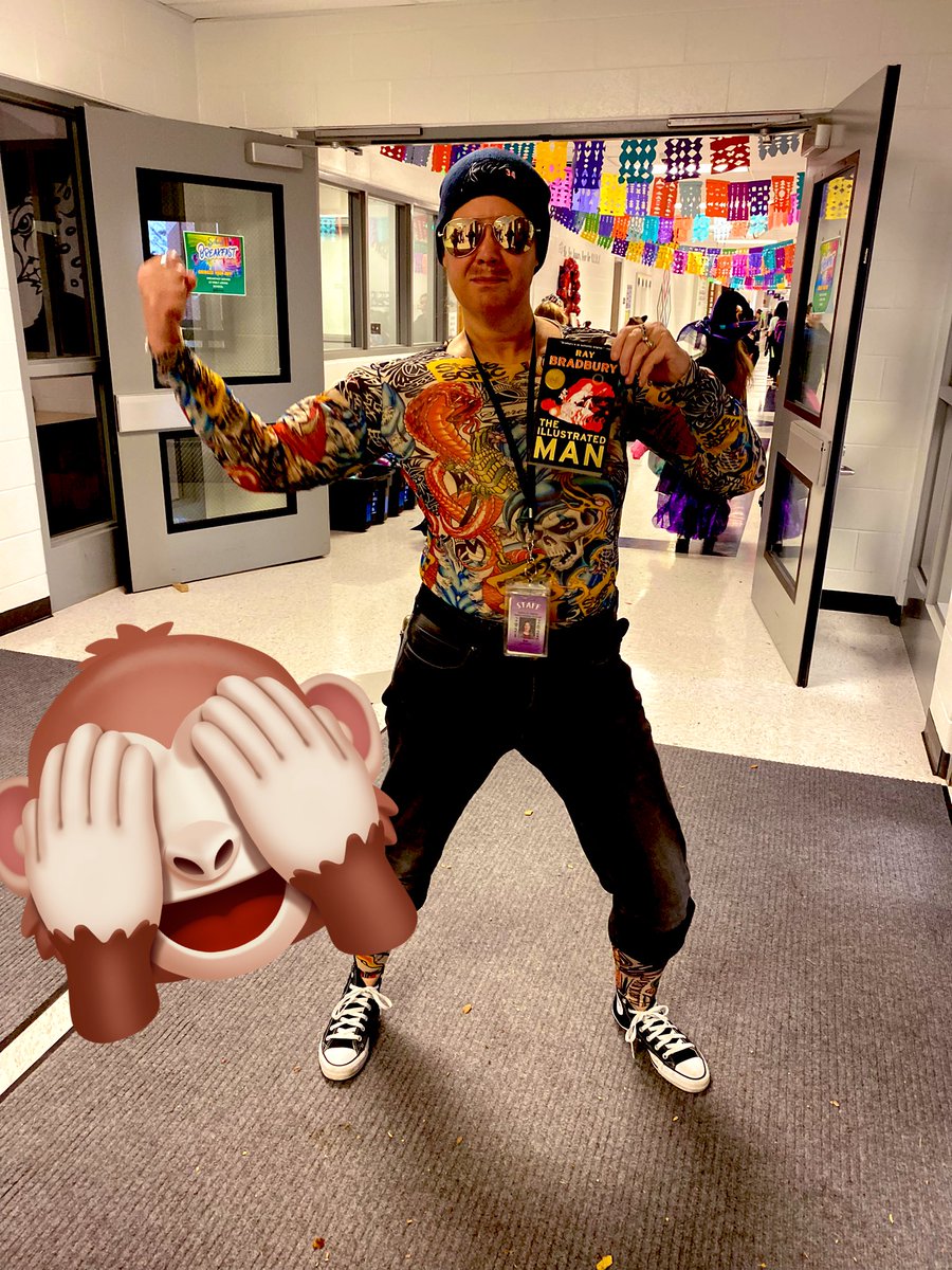 KressinsLessons's tweet photo. 😅👉Just when I think I couldn’t love @PlanoCUSD88 staff and students more…Halloween 🎃 comes!💜#BlessedAP #LoveMyJob https://t.co/nAOYMjOjPs