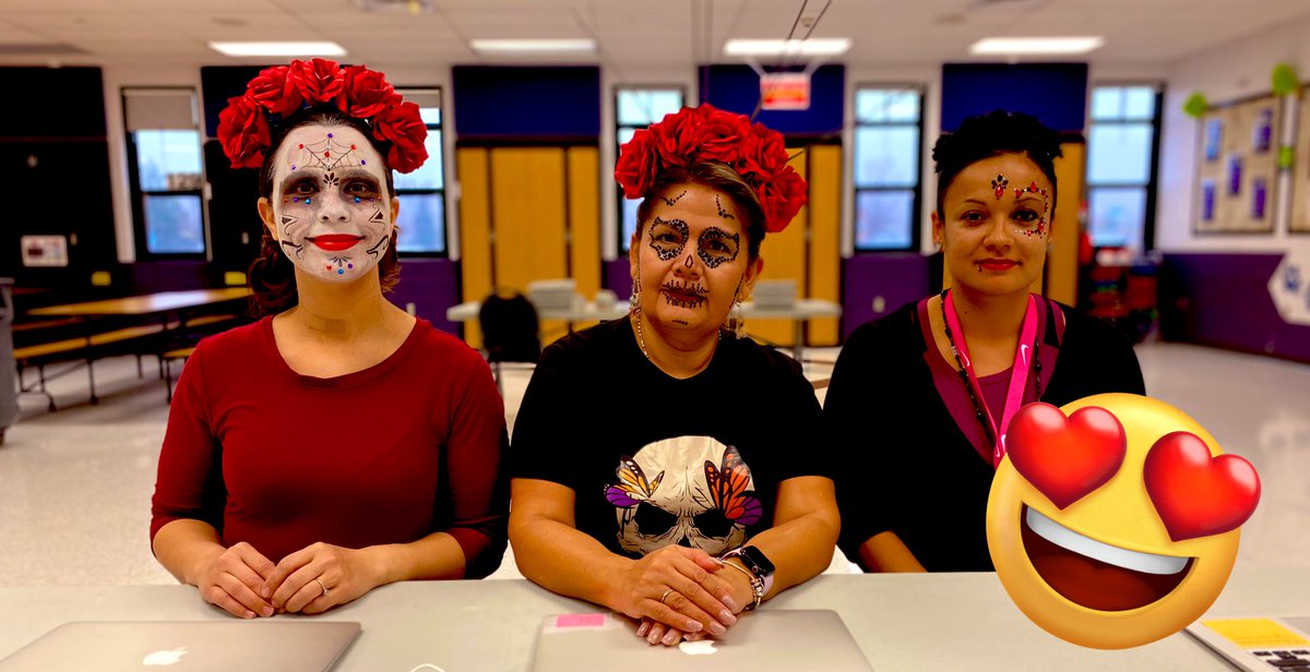 KressinsLessons's tweet photo. 😅👉Just when I think I couldn’t love @PlanoCUSD88 staff and students more…Halloween 🎃 comes!💜#BlessedAP #LoveMyJob https://t.co/nAOYMjOjPs