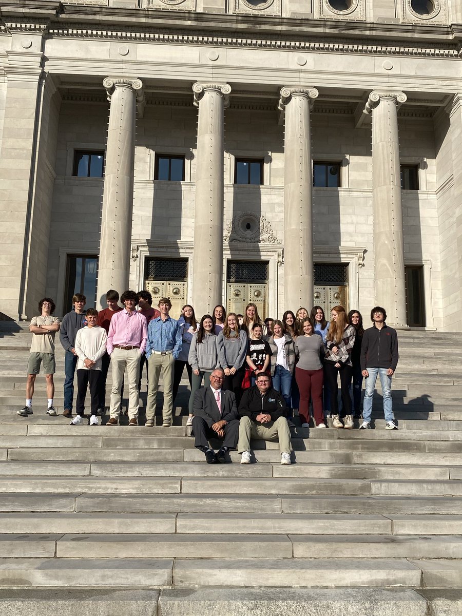 MelbourneSchoo1's tweet photo. What a great opportunity to be given a tour of the AR State Capitol by Rep. Stu Smith, who happens to you your teacher and head football coach. #MSDthePlaceToBe #gokatzgo https://t.co/pdSzpRrMFA