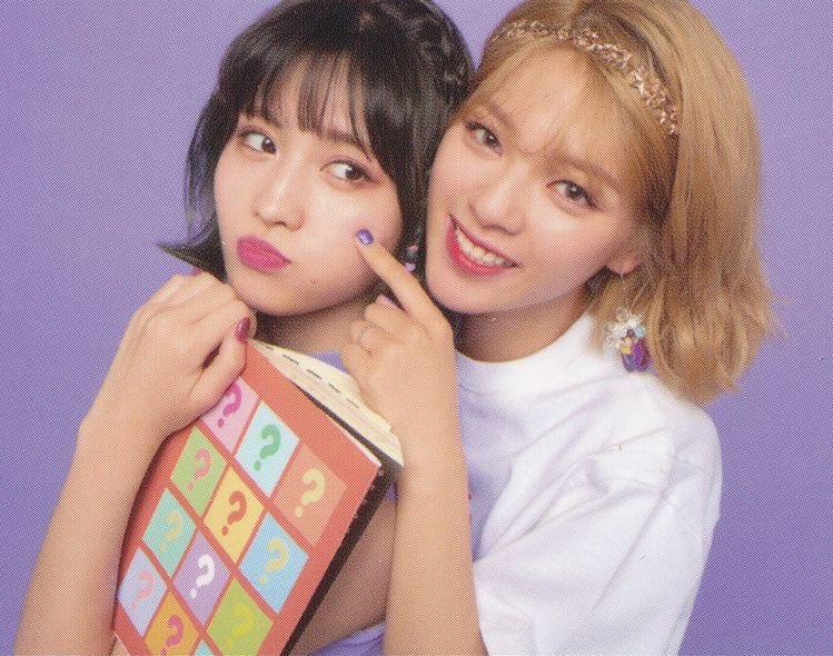 sourcemomo's tweet photo. happy jeongyeon day <3 https://t.co/PXdHfiSUyu