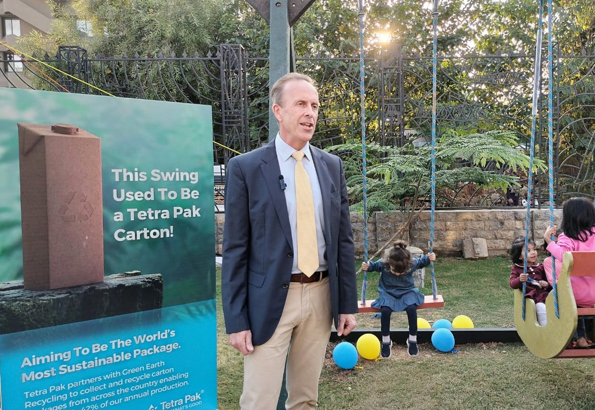 SwedeninPK's tweet photo. ♻ This swing used to be a Tetra Pak carton! 
Swedish Embassy 🇸🇪 &amp; Tetra Pak brought a swing set made entirely of recycled Tetra Pak cartons to Eurovillage 🇪🇺. The swings received many happy young visitors, who thoroughly enjoyed themselves! 
#SwedenInPakistan #Eurovillage https://t.co/y2CMWjcfuz