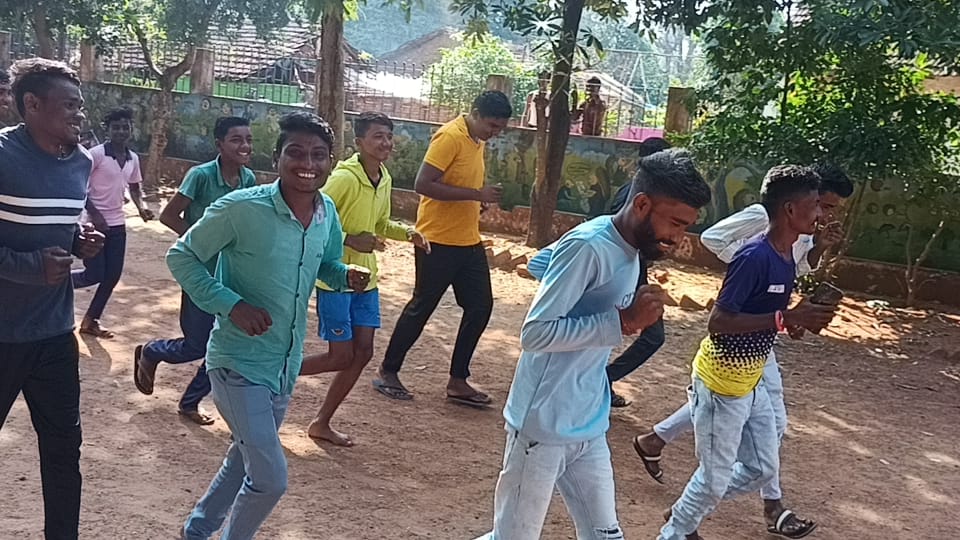 Chandrapur5955's tweet image. Glimpses of #UnityRunwithNYKS .
#SardarVallabhbhaiPatel #NationalUnityDay2022 

@Nyksindia @NYKS_maha_Goa @YASMinistry @mygovindia @FitIndiaOff @priya_jaware @RadhikaD21 @nss_sscrajura @NSS_Guru_Balki