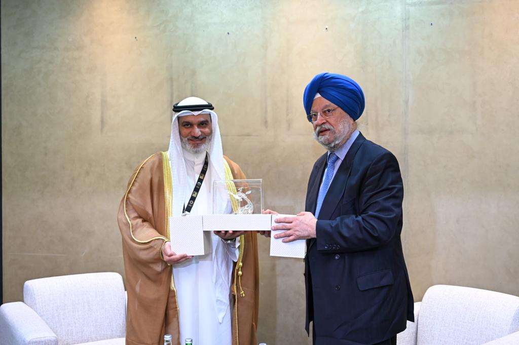 Hon. Min @HardeepSPuri @PetroleumMin met Secy Gen H.E. Haitham Al Ghais @OPECSecretariat at @ADIPECOfficial . Discussed the global energy scenario and India's engagement with OPEC. @MEAIndia @sunjaysudhir @ADNOCGroup @IndianDiplomacy