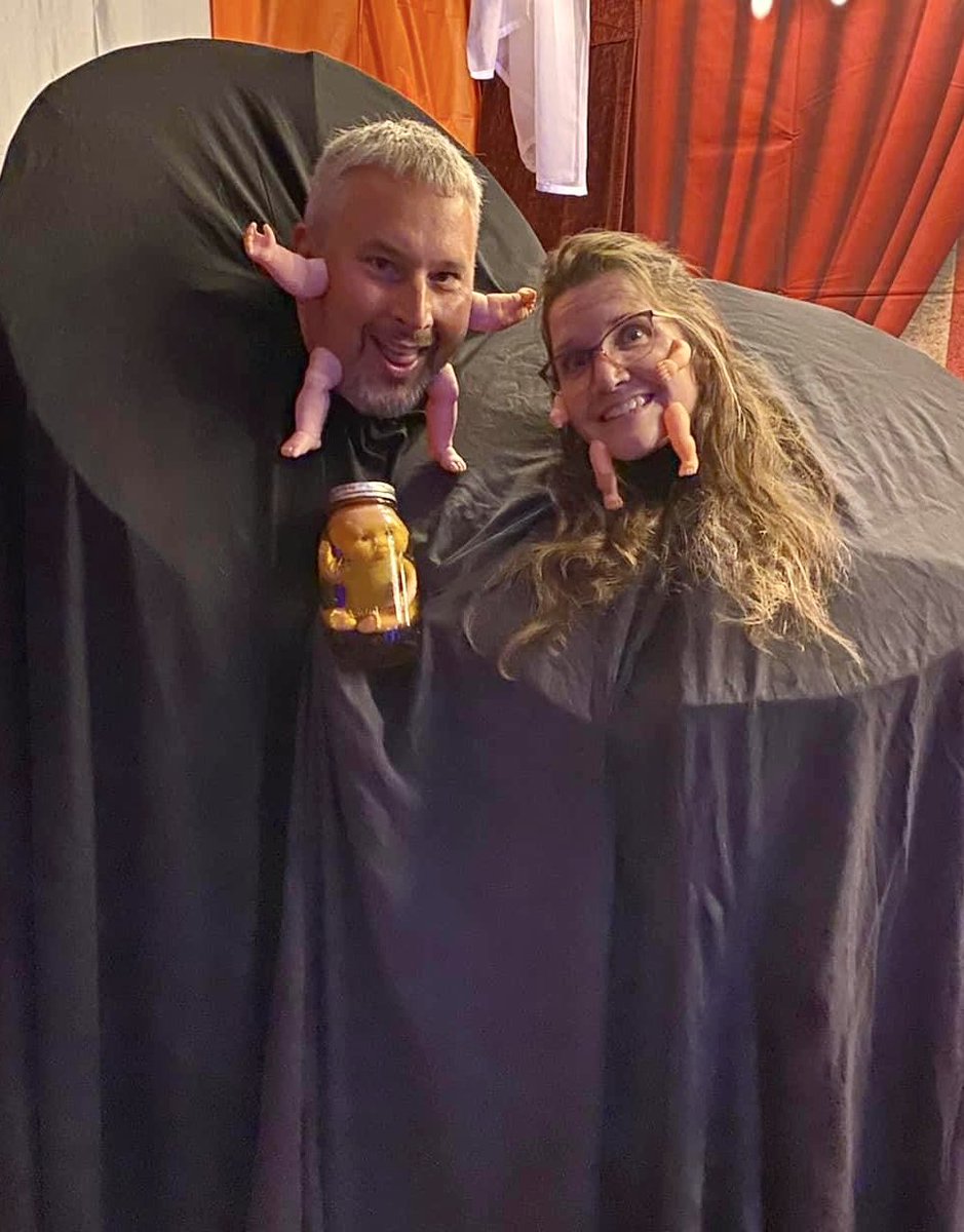 loruh_maize's tweet photo. This year the theme was carnival freak show. So we were our babies from last year and the 3rd baby didn’t make it. We won best couple. https://t.co/Swn9pMEaaW