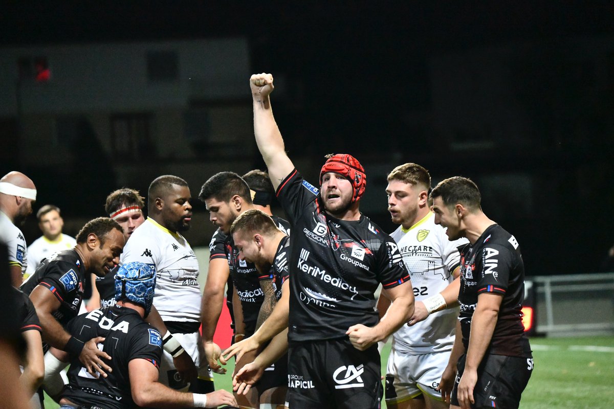 OyonnaxRugby's tweet photo. 📷 𝐏𝐇𝐎𝐓𝐎𝐒
©️ @LauGrGphotos
🏆 J9 @rugbyprod2
⚡️ @USCXV
L’album complet 🔽
https://t.co/l7NOIvfjnn
#PROD2 #OYOUSC #TOUSOYOMEN https://t.co/AHF58I9E9I