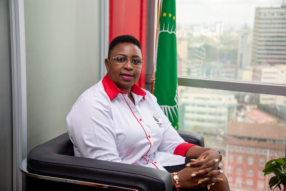 HudumaKenya's tweet photo. In 100 days, the CS said, Huduma will launch extended working hours, undertake 100 Huduma Mashinani outreaches and launch the model sub-county Huduma Centre. https://t.co/bOo3Hcop2M