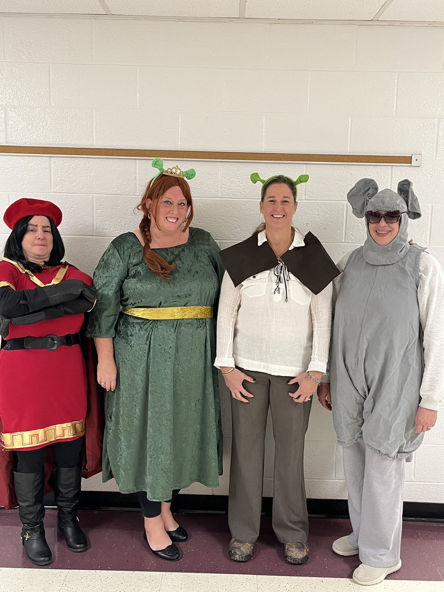 MsLoeperSLMS's tweet image. Happy Halloween from some of the @SpringtonLakeMS Specials teachers!🎃👻