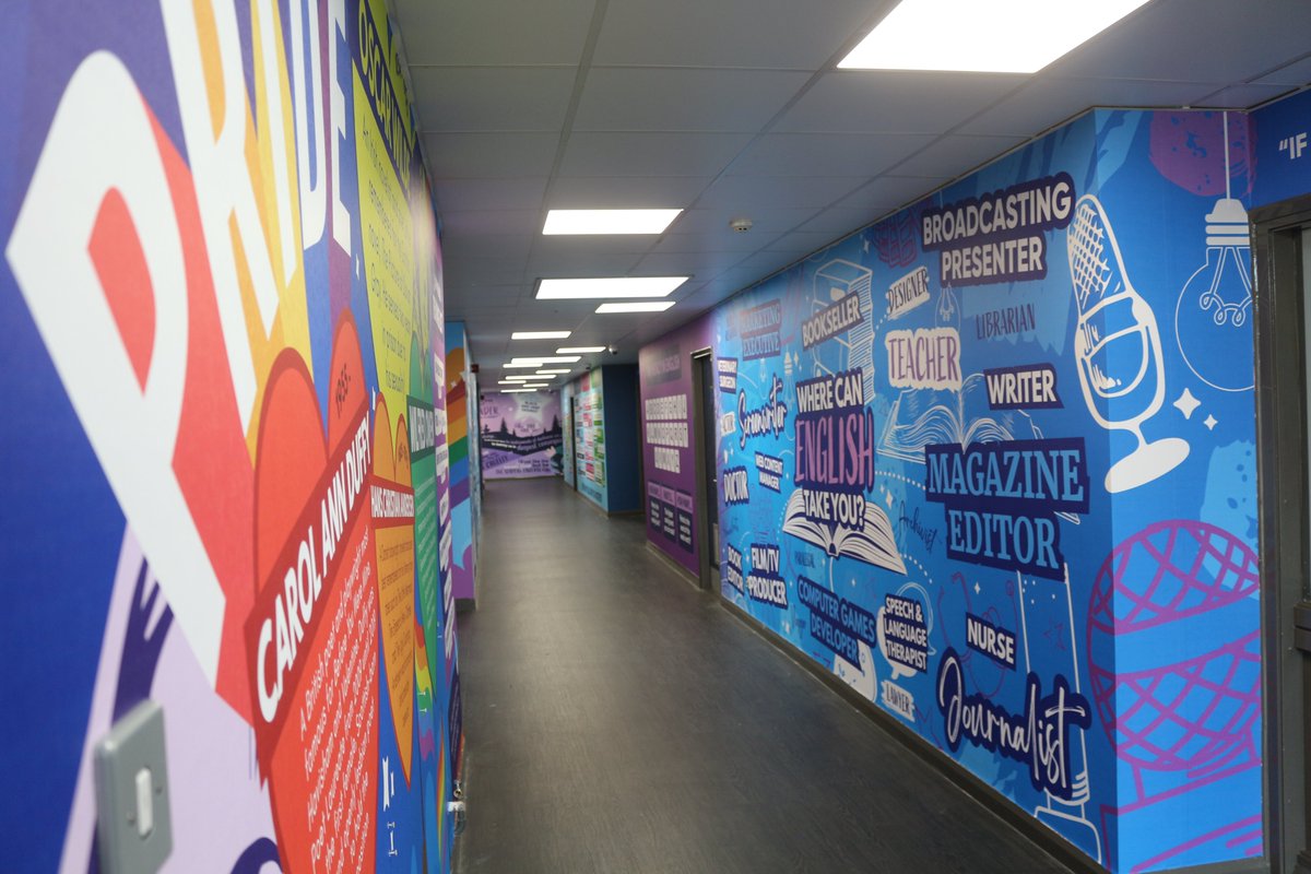 northfieldssc's tweet image. WOW!! 🤩 Our English department had a glow-up over the half term break!✨

Staff have been hard at work creating new wall installations to transform the English corridor into a vibrant learning space. We hope you love it! 😍