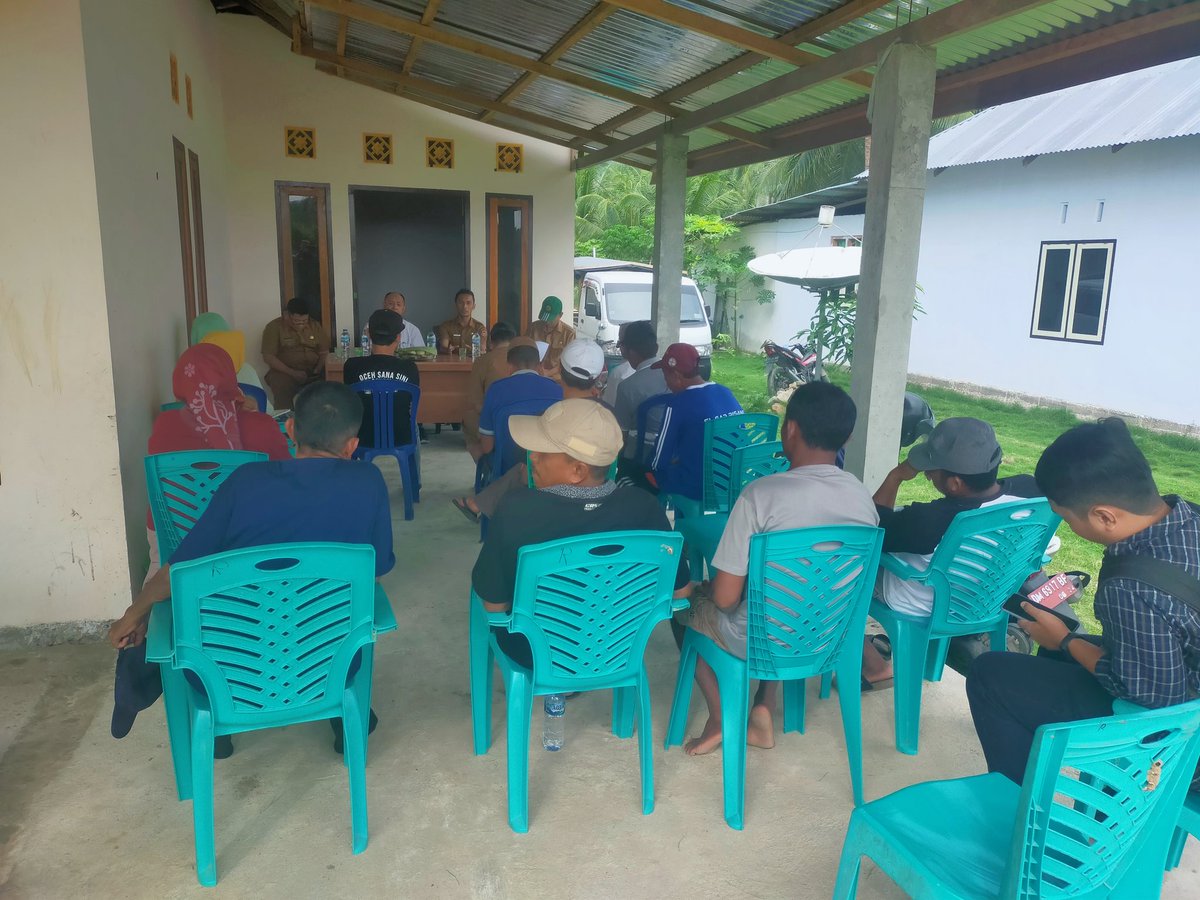 YahyaRonal's tweet photo. Penyuluhan Pemahaman Perkoperasian pada kelompok masyarakat Tani yang ingin membentuk koperasi di Kec. Pulubala.
@kemenkopukm
@penyuluhkoperasi
#kemenkopukm
#depcoop
#penyuluhkoperasi
#koperasiIndonesia
#ppklkemenkopukm
#ppklgorontalo
#aktivatorkoperasi
#perkoperasiankeren https://t.co/Ti5WIB3R2d