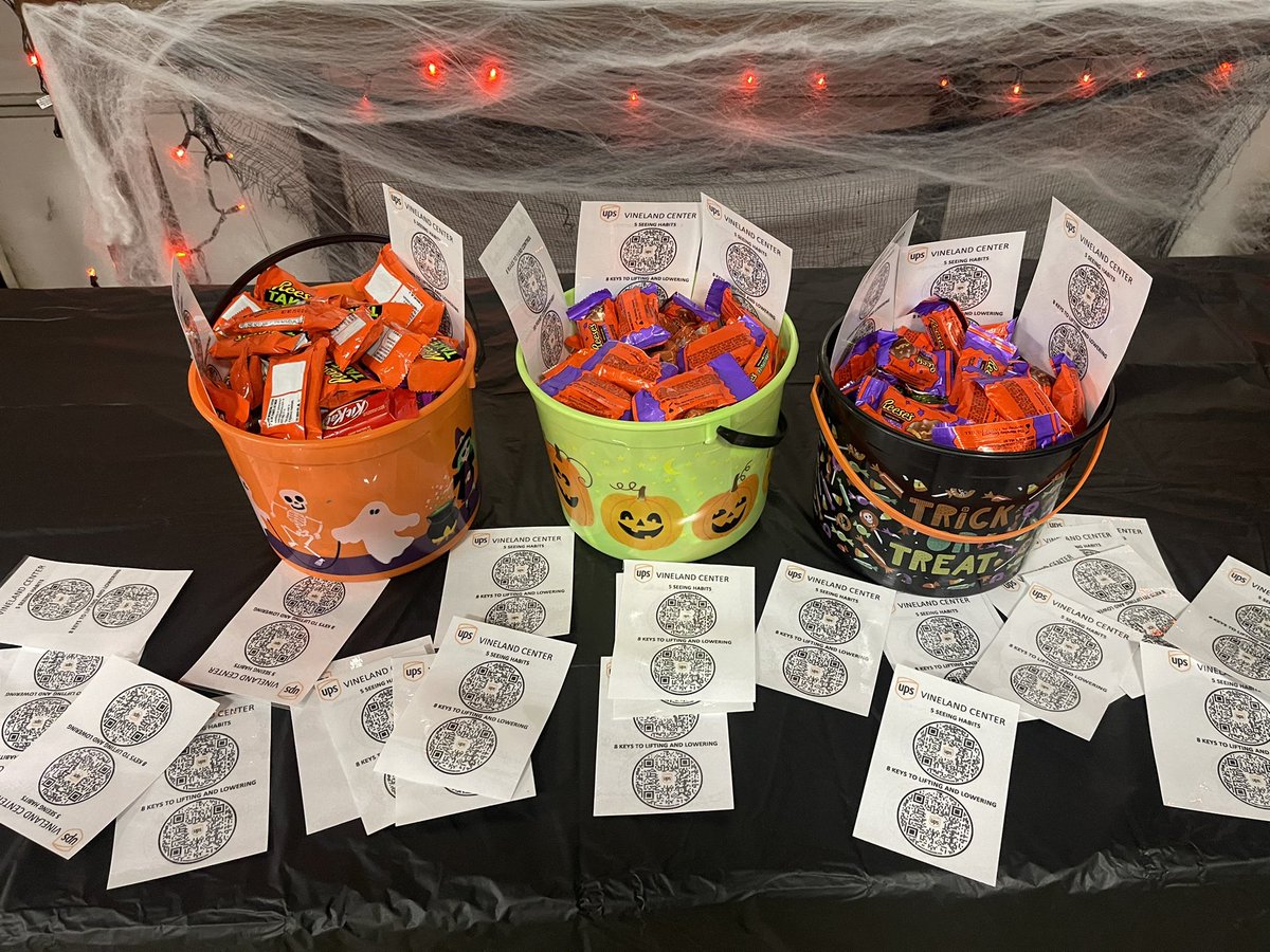 Happy Halloween! 🍭🎃 The Safety Scarecrow has buckets of candy for all shifts- accompanied with DOK QR codes to keep us sharp on Halloween. 👻