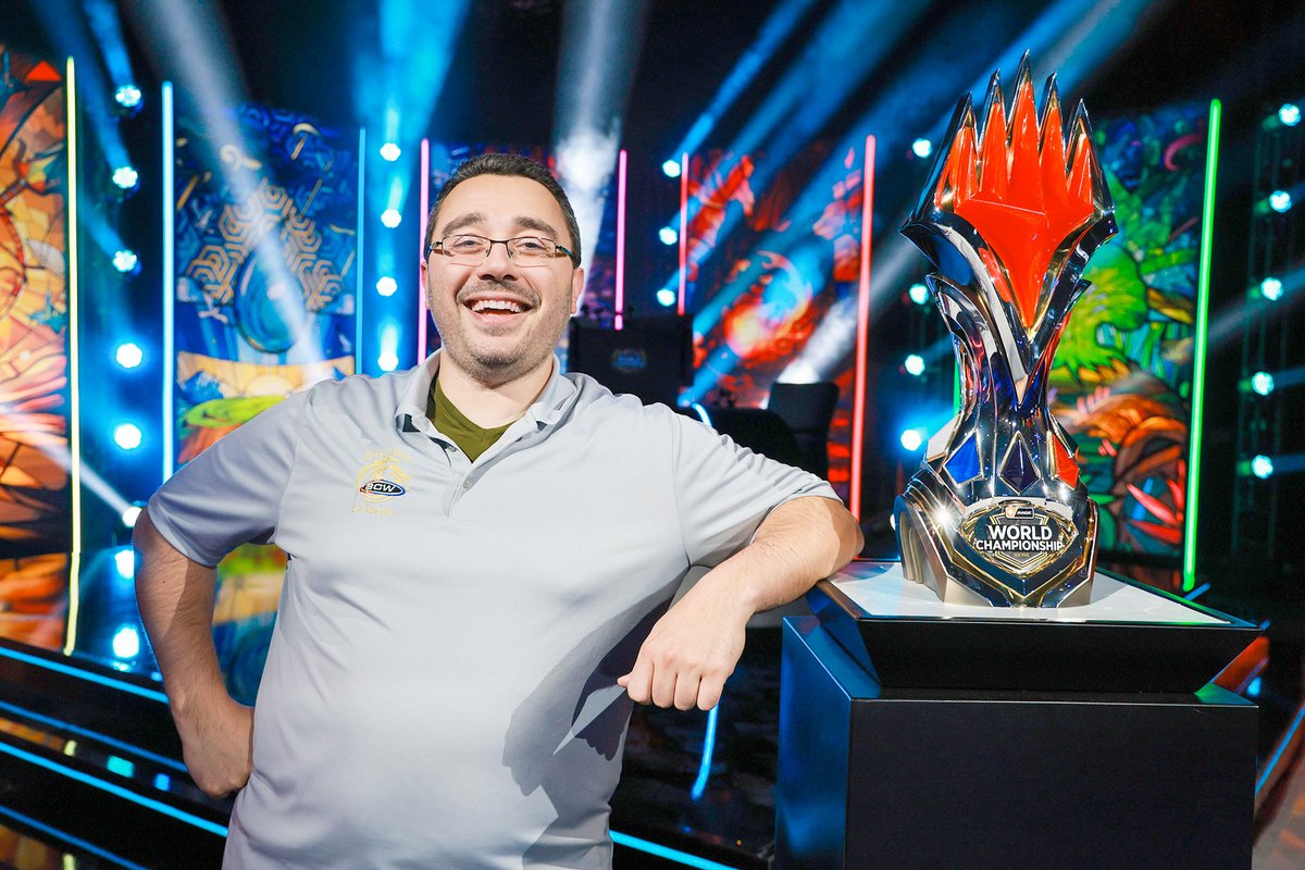 Congrats <a href="/Eli_Kassis/">Eli Kassis</a>, on being a finalist at #MTGWorlds ! magic.gg/events/magic-w…