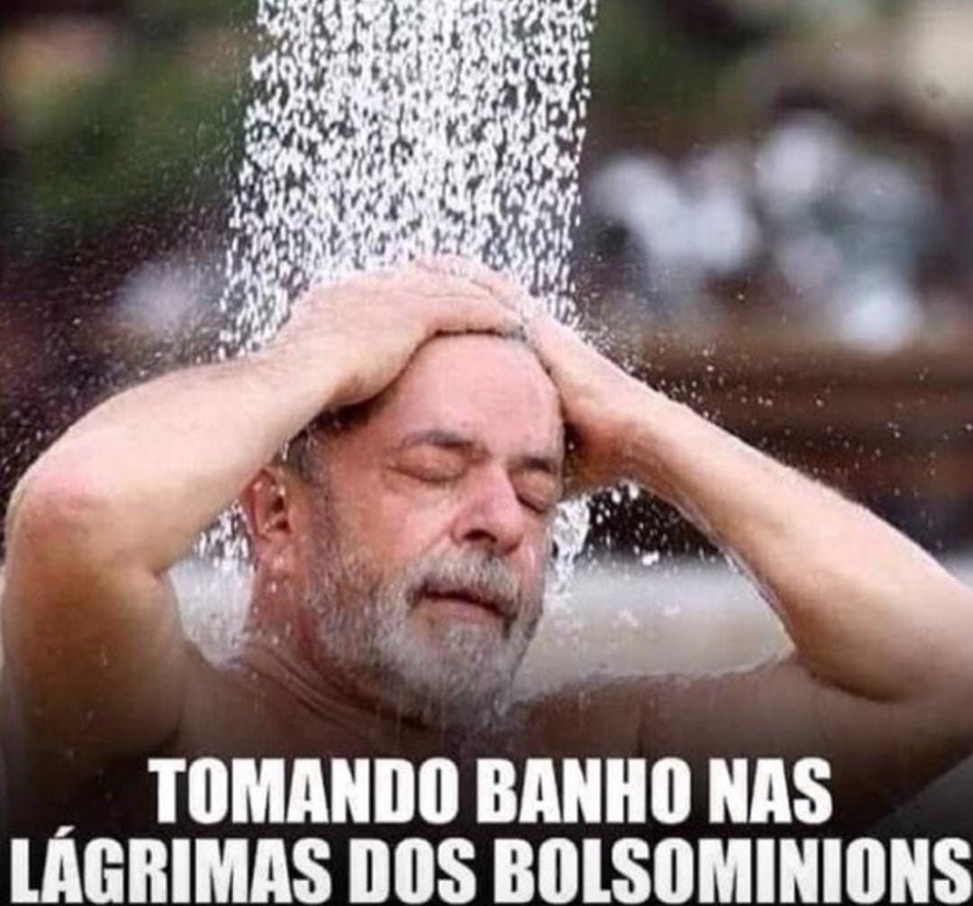 deboraqueiroz65's tweet photo. @LuisLulaDaSilva Eu achando que Lula era meu paizão. Descobri que é melhor ele ser meu sogrão. #crushmenota #LulaPresidente2022 #lulasograo https://t.co/dzy3dQreTm