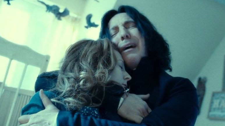 EiProfeta's tweet photo. Un 31 de octubre de 1981, Lord Voldemort asesinaba a James y Lily Potter, dando comienzo a la historia del "niño que vivió". https://t.co/Fha7BN4faM
