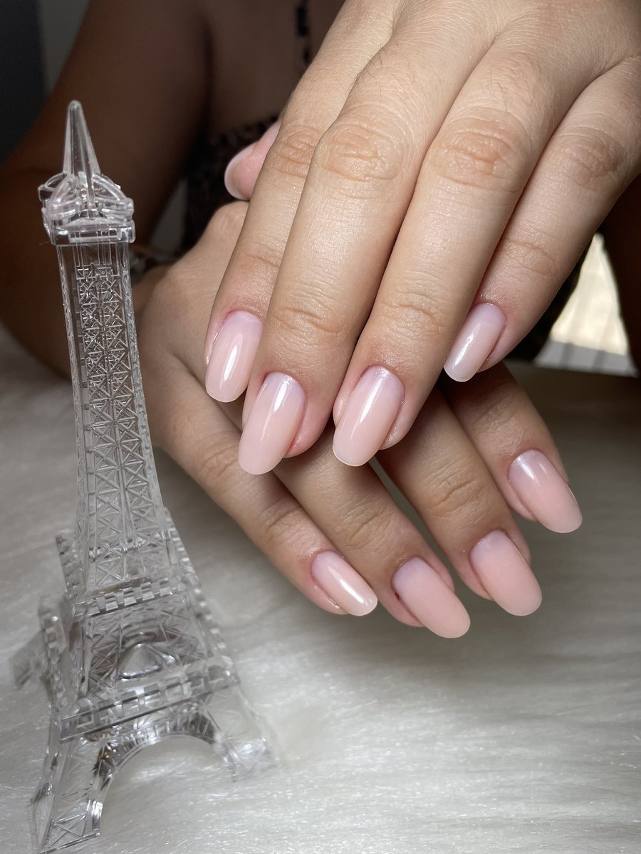 Luasagrillo's tweet image. Pra você que gosta de #praticidade e estar #semprepronta pra qualquer #acontecimento o alongamento de unhas com #fibradevidro é uma ótima opção. Sua #beleza começa na ponta dos seus dedos! Entre em contato comigo e agende seu horário.