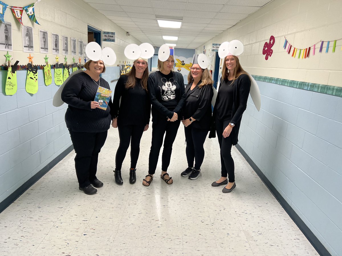 2nd grade Fly Guy Teachers! Buzzzz! <a href="/baucomes/">Baucom Elementary School</a> #soaringtonewheights