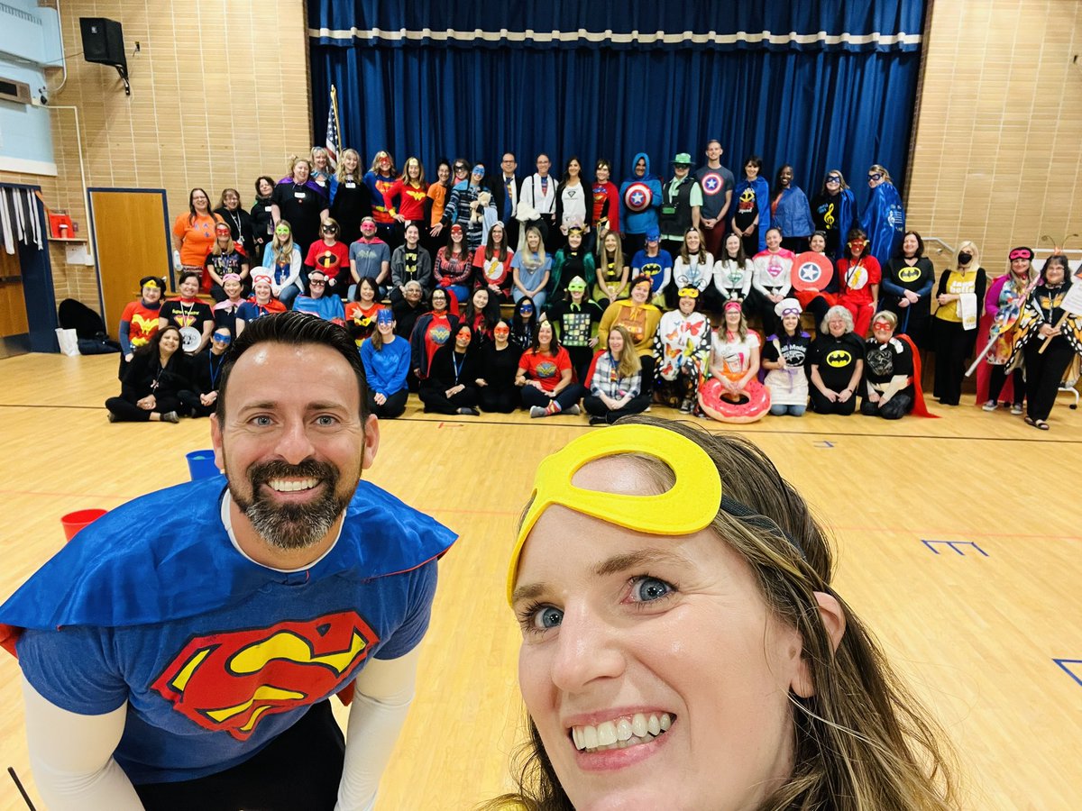 Happy Halloween from <a href="/MauriceHawkWWP/">Maurice Hawk School</a> ! 🎃 #HawkIsHappening