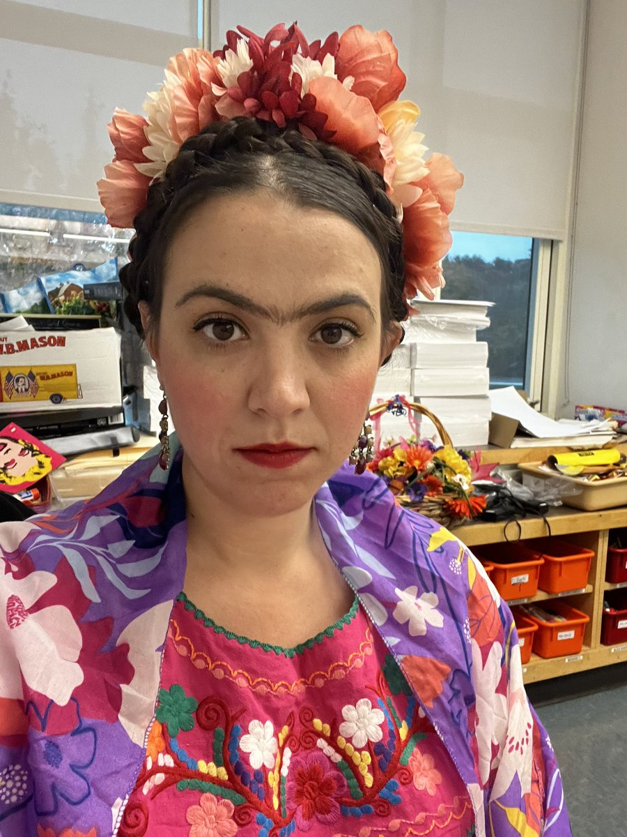 #FridaKahlo is teaching in the art room today! <a href="/VinsonOwenOwls/">Vinson-Owen School</a>