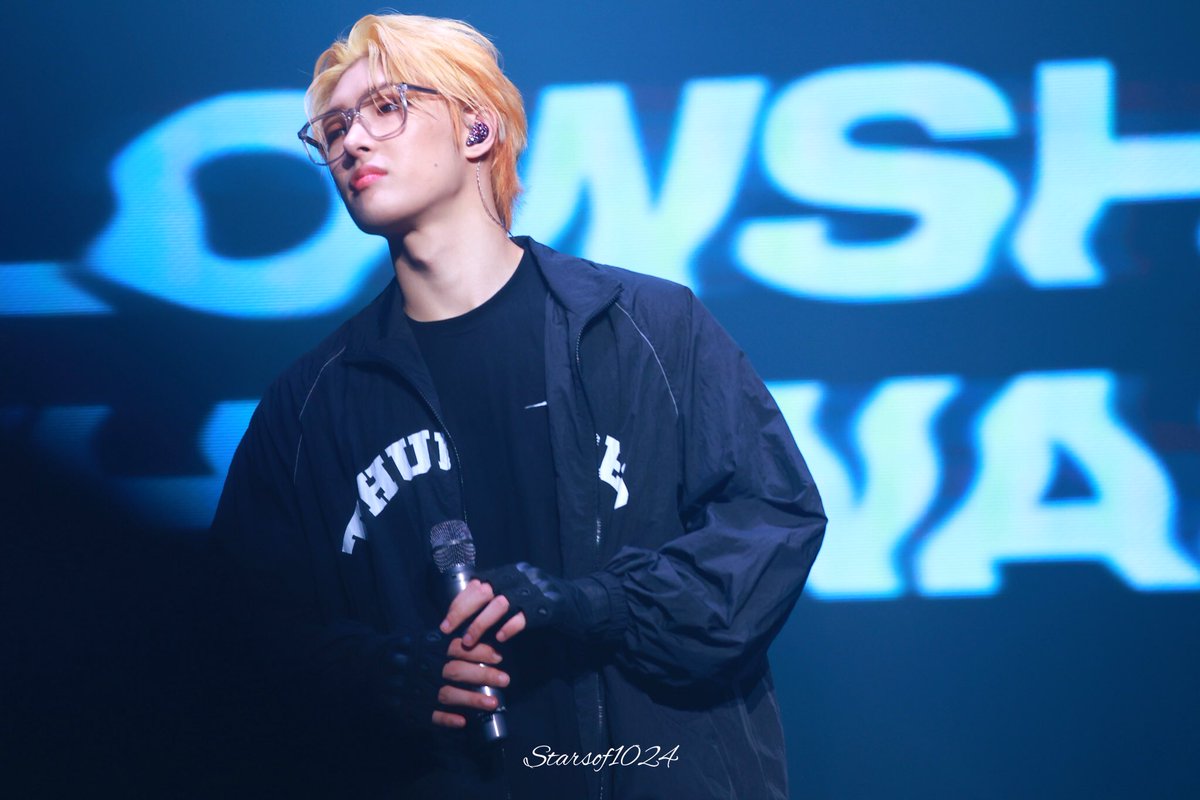 Starsof1024's tweet image. 221030

민기는 인이어는 과연 예쁘다 💜🧊

#에이티즈 #ATEEZ #SONGMINGI #송민기