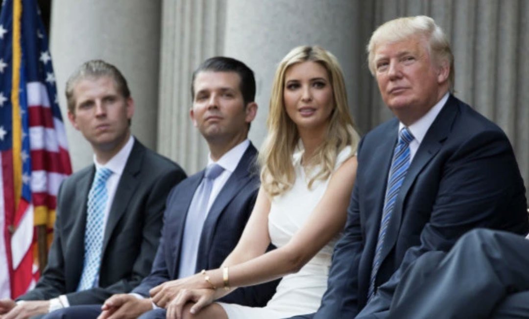 Frank60566087's tweet photo. Huff Post 10/31/22: “Donald Trump Jr. Mocks Paul Pelosi With 'Despicable' Halloween Post” America should be finished with “the Trumps.” They are criminals and tax frauds. They violate every principle held by decent Americans. A truly despicable family. https://t.co/viWr9IAcNz