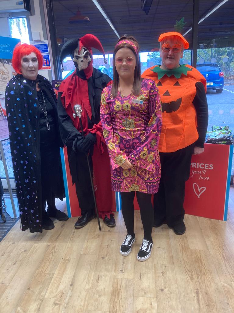 Alasdair011's tweet photo. Happy Halloween from all at #Dingwall Coop
#itswhatwedo
@DSimps0104 @ElaineS13394392 @RossMemberPcoop @KateGraham03 @alan_cambell2 https://t.co/8DGCG7G3hm