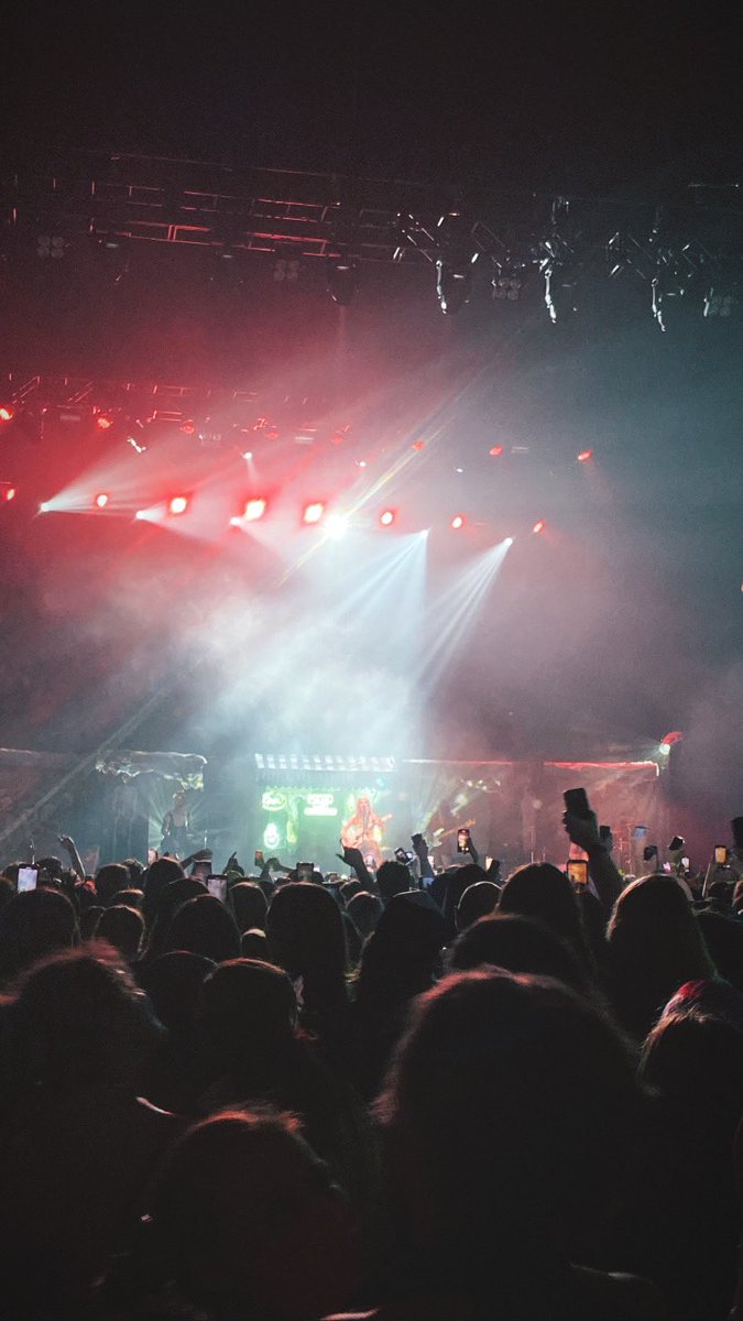 fletchfam_'s tweet photo. intense levels of gratitude for live music and @findingfletcher 🫶 https://t.co/wPqQid6zLK