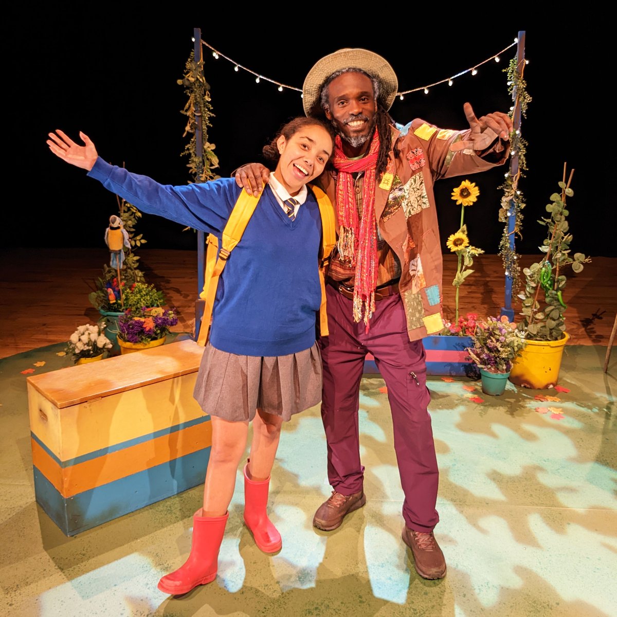 HalfMoonTheatre's tweet photo. After 45 shows &amp; 19 venues, our #GrandadAnansi tour (a @Z_arts_mcr co-pro) has come to an end. It’s been a fab show &amp; we are extremely proud. Thanks to everyone who made it such a wonderful project, in-particular the touring crew @JazzWilkinson_, Marcus Hercules &amp; @roriendersby https://t.co/uT7laDSQbX