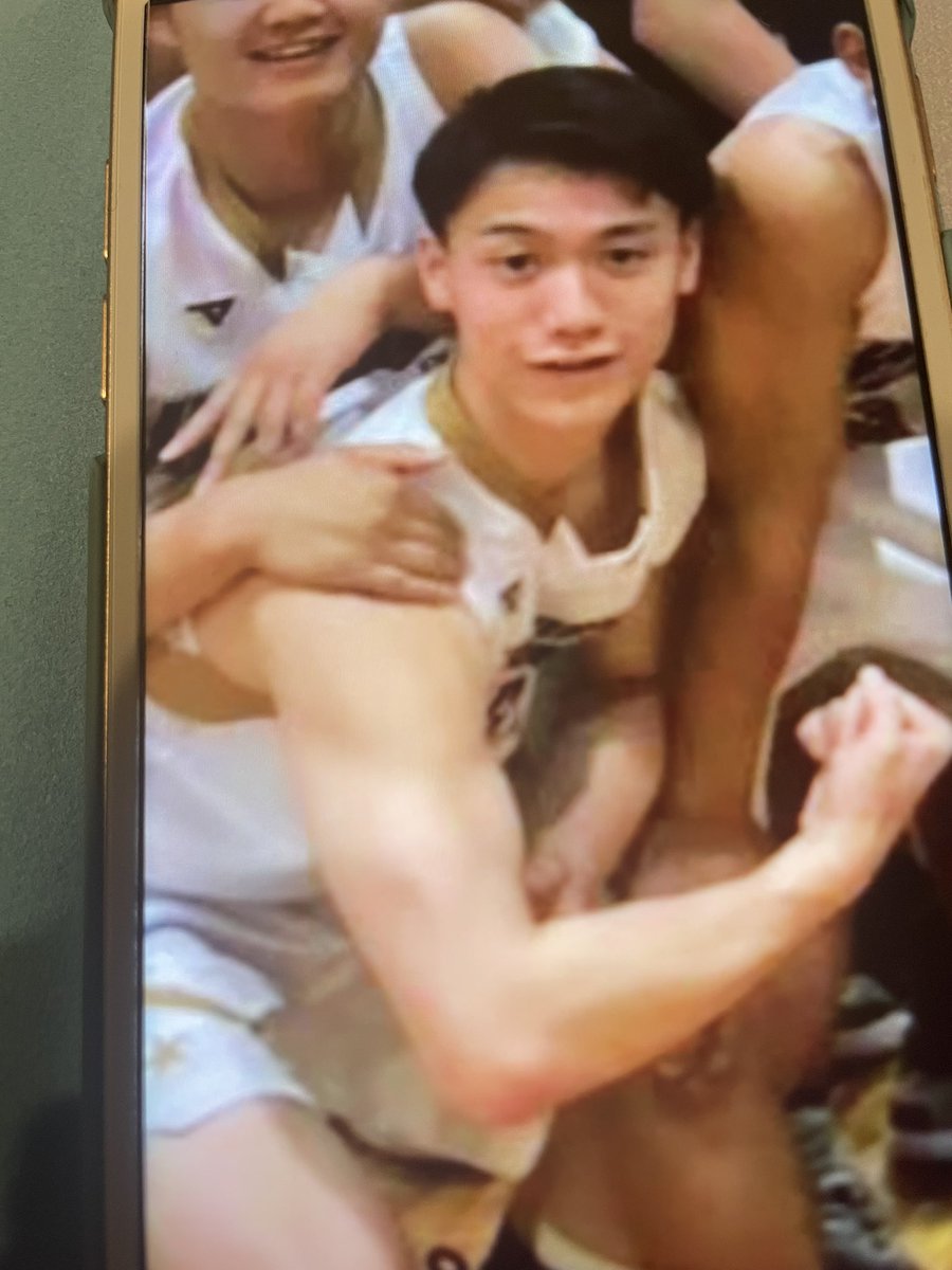 uchidatdppei's tweet photo. 3〜4年位前の写真ですが、人を探してます。
21歳の代で名前がたん・るい
本牧辺りに住んでるとの事
解体屋の仕事手伝ったらバイト代1日1万円を後日纏めて渡すと言って、弟やその周りの人達のバイト代を持ち逃げしてます。
多い子だと5日間分等で合計で恐らく2〜30万位は持っていってると思います。 https://t.co/6458TBPpHR