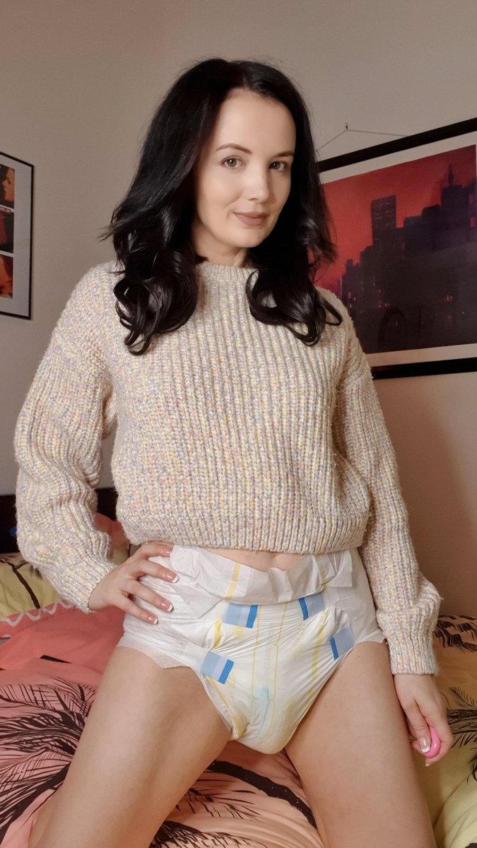 diapergirlfaye's tweet photo. https://t.co/glA0WlsNKU