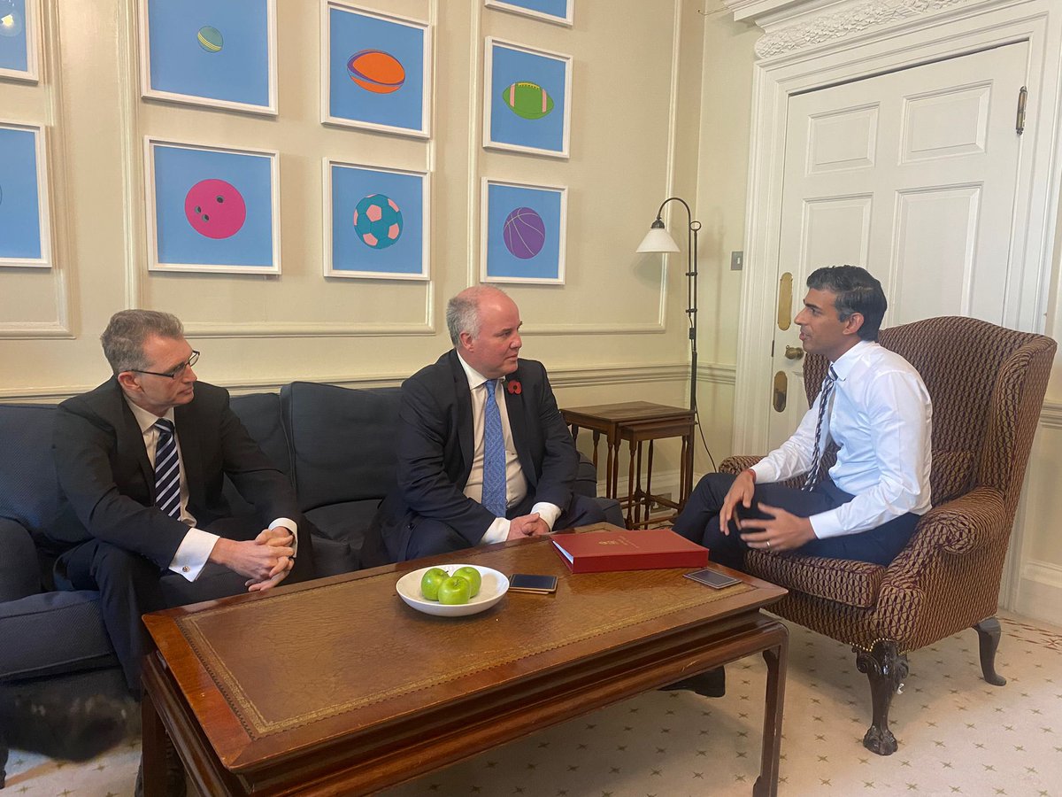 Andrew RT Davies (@andrewrtdavies) on Twitter photo Great to catch up with <a href="/RishiSunak/">Rishi Sunak</a> and <a href="/DavidTCDavies/">David TC Davies 🏴🇬🇧</a> today in Downing Street.
Across our Union, we’re determined to deliver for the most vulnerable. Great to catch up with <a href="/RishiSunak/">Rishi Sunak</a> and <a href="/DavidTCDavies/">David TC Davies 🏴🇬🇧</a> today in Downing Street.
Across our Union, we’re determined to deliver for the most vulnerable.