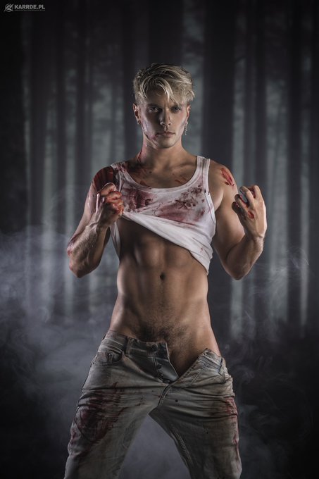 Trick or treat? 🎃🎃🎃 Happy Halloween guys! 🖤 🎃🦇💀🕯⚰️🕷🕸   Shot by @karrde_pl 📸  Don't forget about 🔥-50%🔥