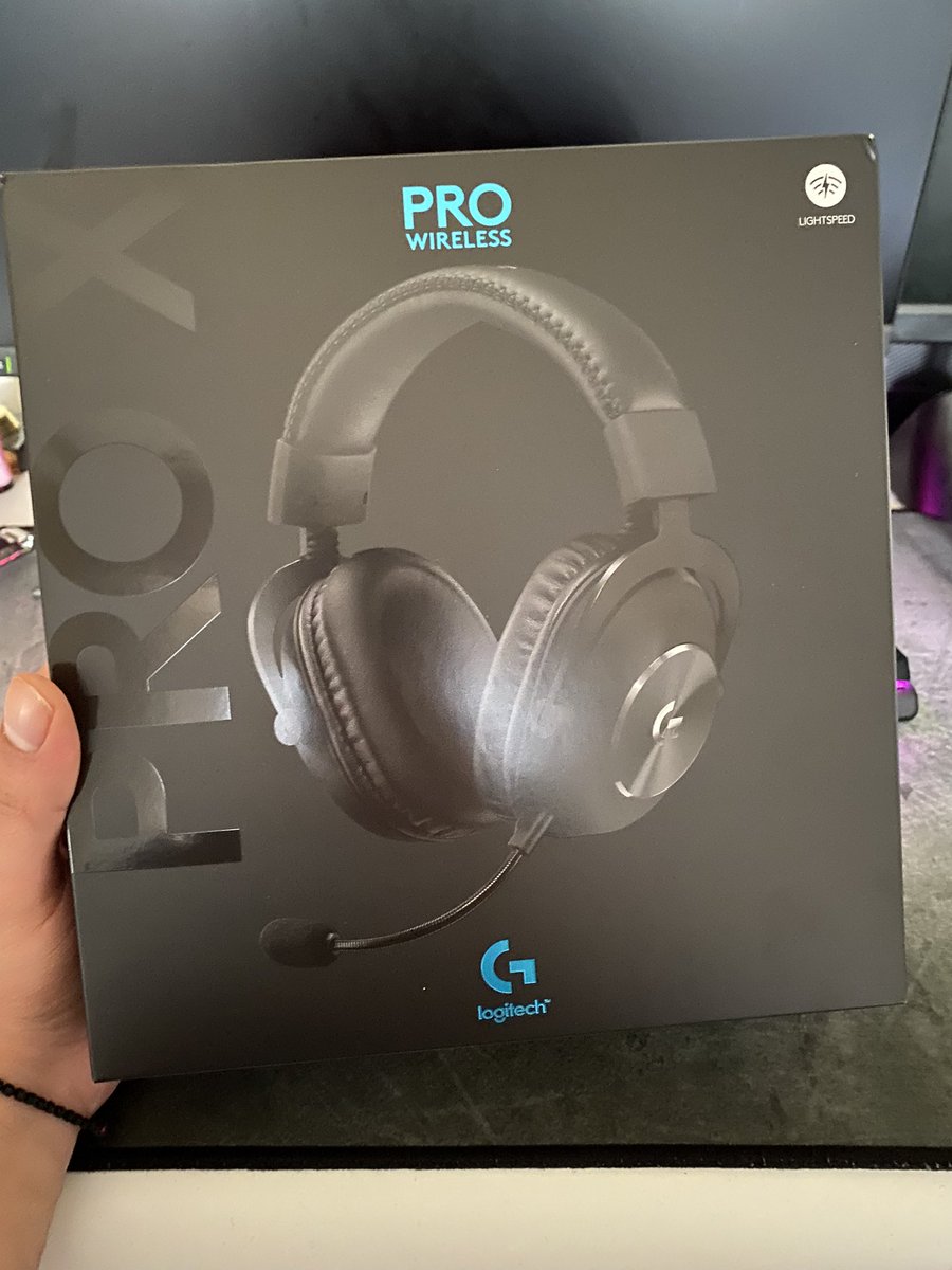 Omg!! BIG thanks to <a href="/TeamPurgens/">Team Purgens</a> @repz_x Love you so much ❤️❤️