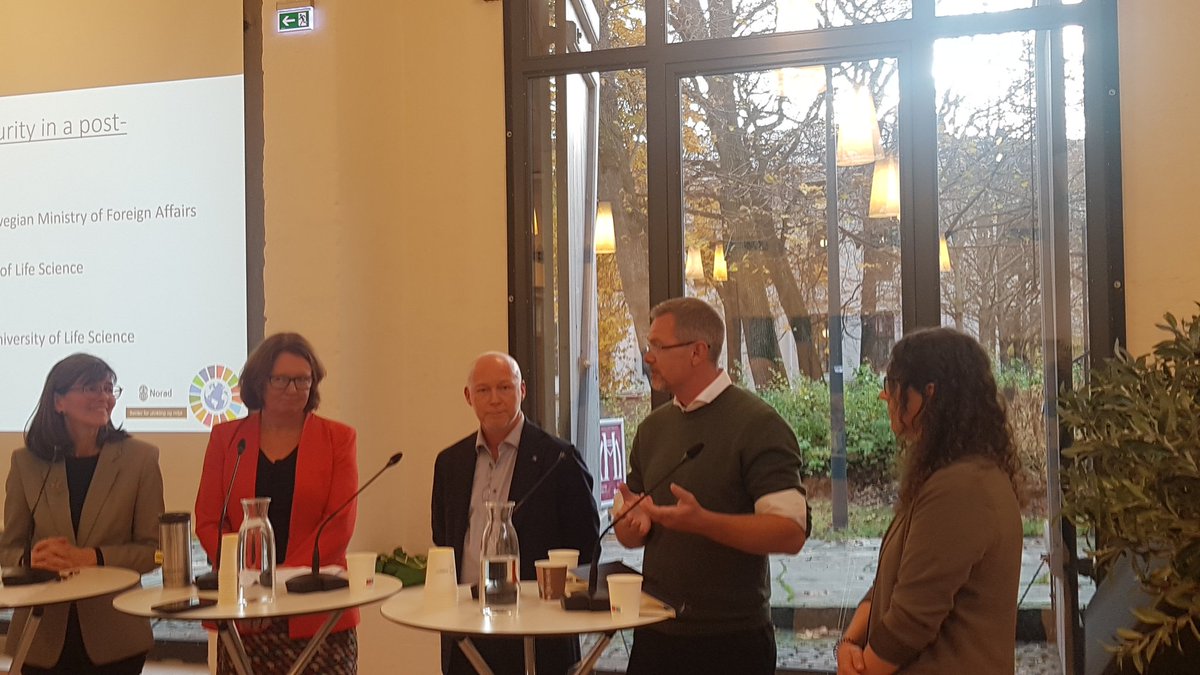 ForumNorway's tweet photo. #UIOSDG sivilsamfunnet bidrar til å nå #SDG2 og Norge og andre land må øke bevilgningene til klimatilpasning for å bekjempe sult, fattigdom og fremme kvinners rettigheter. ForUM venter på handlingsplanen og ser frem til godt samarbeid med #bjørgsandskjær https://t.co/j9lcxM9iRa