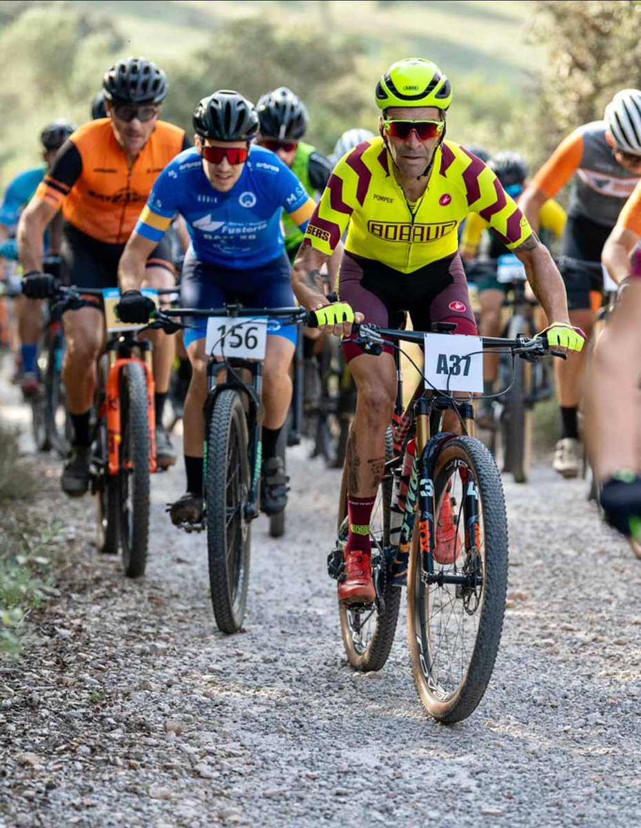 Bobruc_Oil's tweet photo. BOBRUC OIL: MIGUEL ÁNGEL GONZÁLEZ Y JUAN GALIANO CONFIRMARON SU PUESTO ENTRE LOS TRES MEJORES DEL OPEN MTB RESISTENCIA S´ESCAPADA: https://t.co/AHRMmHGKTc

#BobrucOil
#226Ers 
#PompeiiBrand https://t.co/5dvtAq2ecb