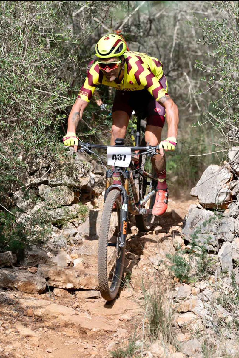 Bobruc_Oil's tweet photo. BOBRUC OIL: MIGUEL ÁNGEL GONZÁLEZ Y JUAN GALIANO CONFIRMARON SU PUESTO ENTRE LOS TRES MEJORES DEL OPEN MTB RESISTENCIA S´ESCAPADA: https://t.co/AHRMmHGKTc

#BobrucOil
#226Ers 
#PompeiiBrand https://t.co/5dvtAq2ecb