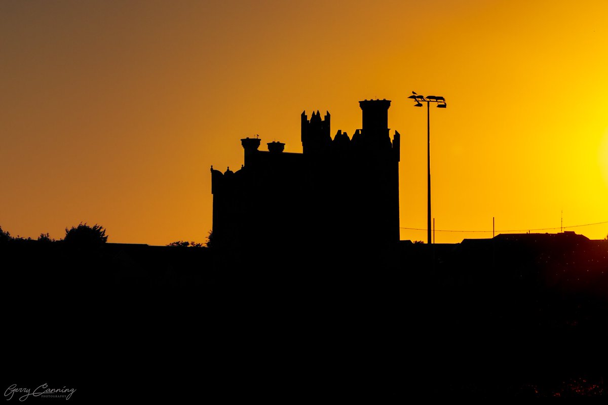 Happy Halloween!!

#bremorecastle #ourbalbriggan #balbriggan #halloween #sunset #silhouette #bestirelandpics #irelanddaily #irelandsancienteast #castlesofireland #castlesofinstagram #thefullirish_ #addictedtoireland #realireland #enjoyireland